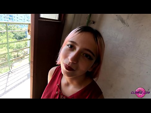 ❤️ Ուսանող Զգացմունքային ծծում է օտարին ծայրամասում Պոռնո մեզ մոտ ❤
